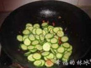 小瓜应该怎么吃最好视频,最佳食用方法揭秘