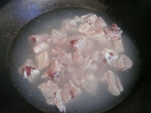 葫芦瓜能煮鱼汤吃吗视频,创意家常菜新尝试