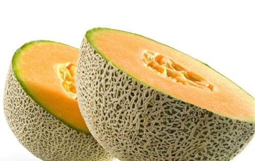 办公室吃哈密瓜的原视频,共享哈密瓜美味瞬间