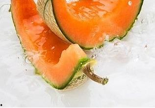 如何正确地吃哈密瓜视频